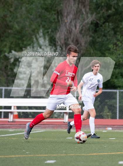 Thumbnail 2 in Liberty vs. ThunderRidge photogallery.