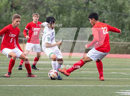 Thumbnail 2 in Liberty vs. ThunderRidge photogallery.