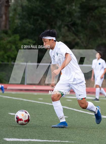 Thumbnail 2 in Liberty vs. ThunderRidge photogallery.