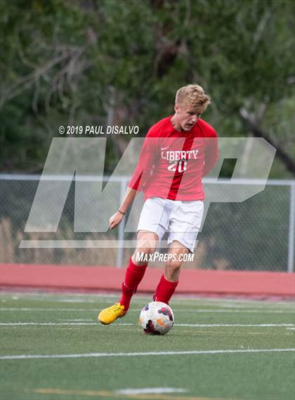Thumbnail 3 in Liberty vs. ThunderRidge photogallery.