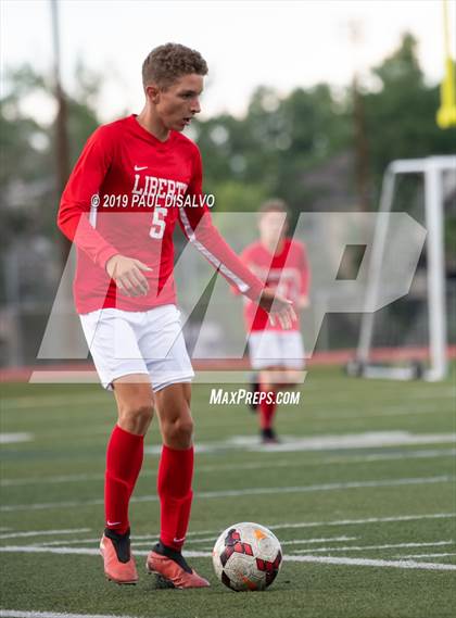 Thumbnail 3 in Liberty vs. ThunderRidge photogallery.