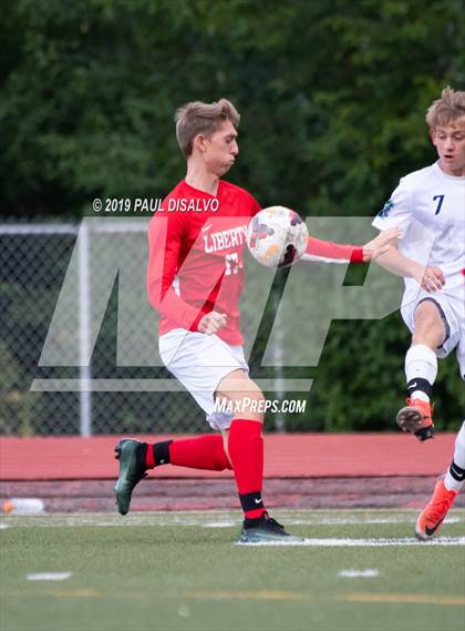 Thumbnail 2 in Liberty vs. ThunderRidge photogallery.