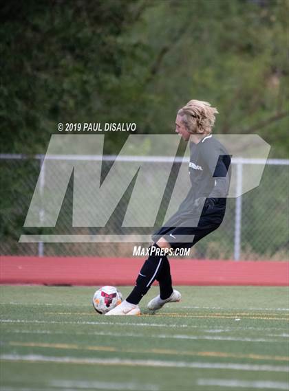 Thumbnail 3 in Liberty vs. ThunderRidge photogallery.