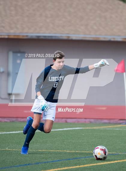 Thumbnail 3 in Liberty vs. ThunderRidge photogallery.