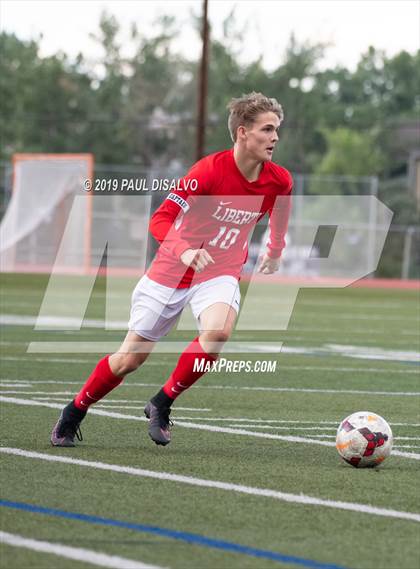 Thumbnail 3 in Liberty vs. ThunderRidge photogallery.