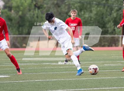 Thumbnail 2 in Liberty vs. ThunderRidge photogallery.