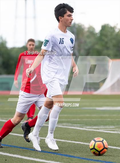 Thumbnail 2 in Liberty vs. ThunderRidge photogallery.