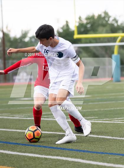 Thumbnail 3 in Liberty vs. ThunderRidge photogallery.