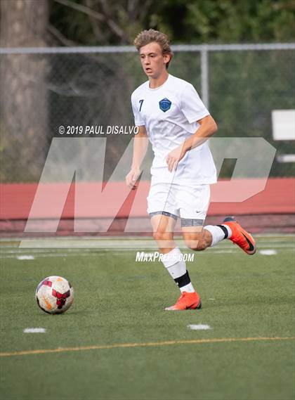 Thumbnail 3 in Liberty vs. ThunderRidge photogallery.