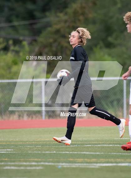 Thumbnail 3 in Liberty vs. ThunderRidge photogallery.