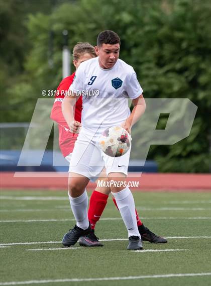 Thumbnail 2 in Liberty vs. ThunderRidge photogallery.