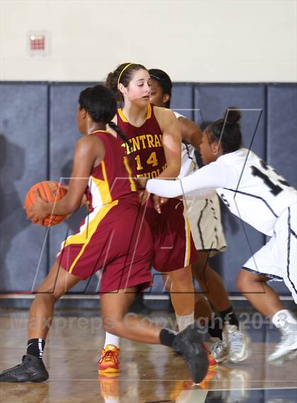 Thumbnail 1 in Norcross vs. Central Catholic (Nike Interstate Shootout) photogallery.