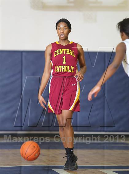 Thumbnail 2 in Norcross vs. Central Catholic (Nike Interstate Shootout) photogallery.
