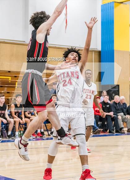 Thumbnail 3 in Skyline vs. Monte Vista (Warren Morse Memorial Tournament) photogallery.