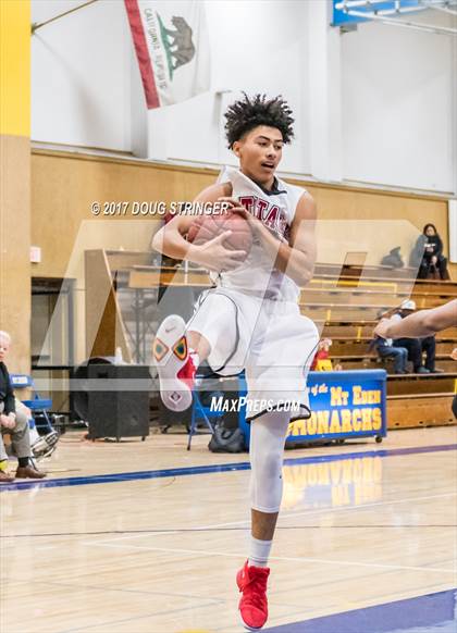 Thumbnail 3 in Skyline vs. Monte Vista (Warren Morse Memorial Tournament) photogallery.