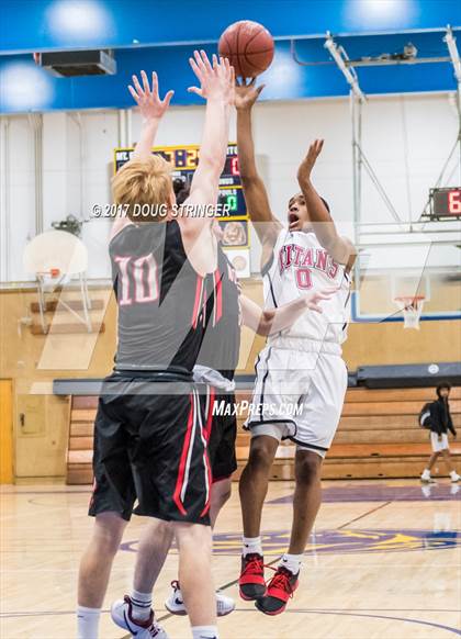Thumbnail 3 in Skyline vs. Monte Vista (Warren Morse Memorial Tournament) photogallery.