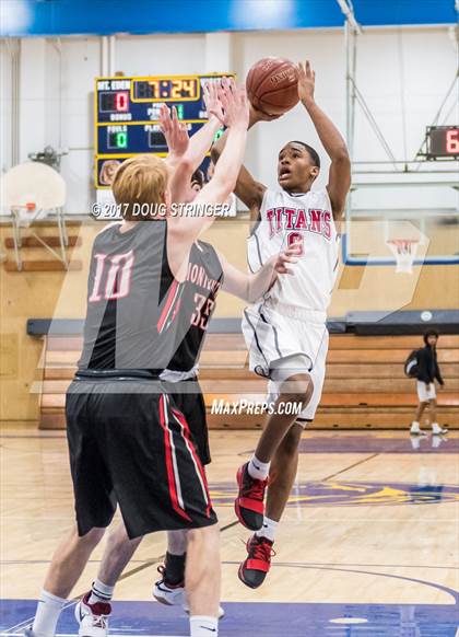 Thumbnail 2 in Skyline vs. Monte Vista (Warren Morse Memorial Tournament) photogallery.