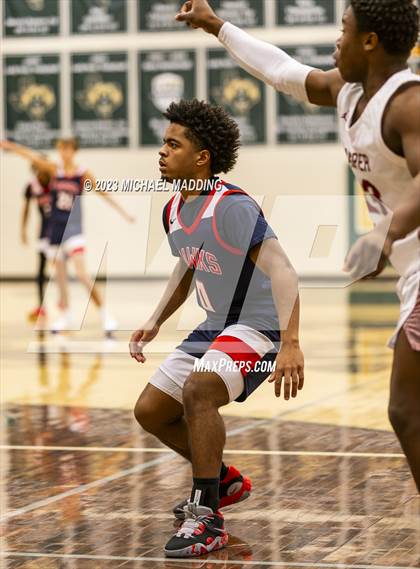Thumbnail 3 in Hardin-Jefferson vs Jasper (International Paper Classic) photogallery.