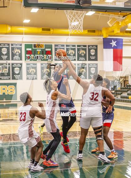 Thumbnail 1 in Hardin-Jefferson vs Jasper (International Paper Classic) photogallery.