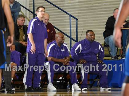 Thumbnail 1 in Newark Memorial vs. Sacramento (G.I.B.T.) photogallery.