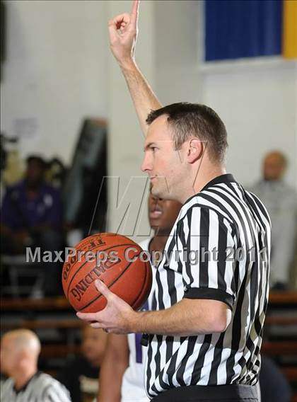 Thumbnail 2 in Newark Memorial vs. Sacramento (G.I.B.T.) photogallery.