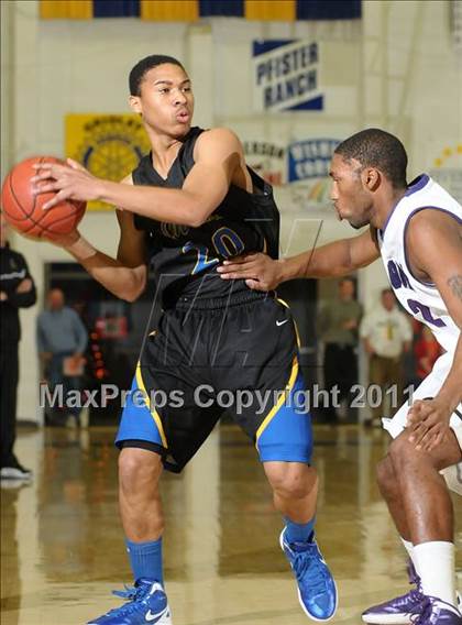Thumbnail 2 in Newark Memorial vs. Sacramento (G.I.B.T.) photogallery.