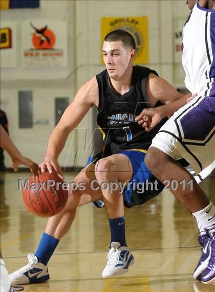 Thumbnail 1 in Newark Memorial vs. Sacramento (G.I.B.T.) photogallery.