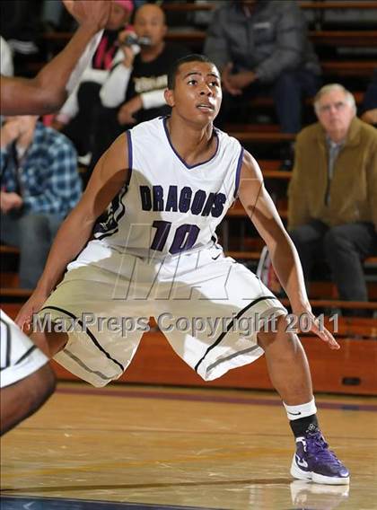 Thumbnail 2 in Newark Memorial vs. Sacramento (G.I.B.T.) photogallery.