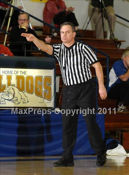Thumbnail 1 in Newark Memorial vs. Sacramento (G.I.B.T.) photogallery.