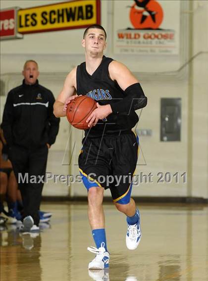 Thumbnail 3 in Newark Memorial vs. Sacramento (G.I.B.T.) photogallery.