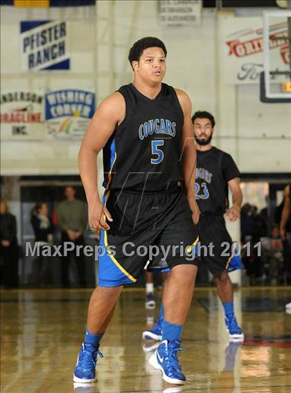 Thumbnail 2 in Newark Memorial vs. Sacramento (G.I.B.T.) photogallery.