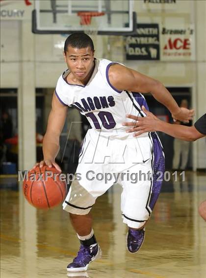 Thumbnail 2 in Newark Memorial vs. Sacramento (G.I.B.T.) photogallery.