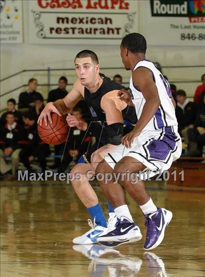Thumbnail 1 in Newark Memorial vs. Sacramento (G.I.B.T.) photogallery.
