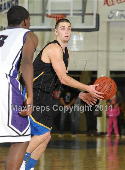 Thumbnail 3 in Newark Memorial vs. Sacramento (G.I.B.T.) photogallery.