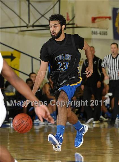 Thumbnail 2 in Newark Memorial vs. Sacramento (G.I.B.T.) photogallery.