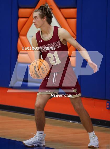 Thumbnail 1 in Westlake vs Oaks Christian photogallery.