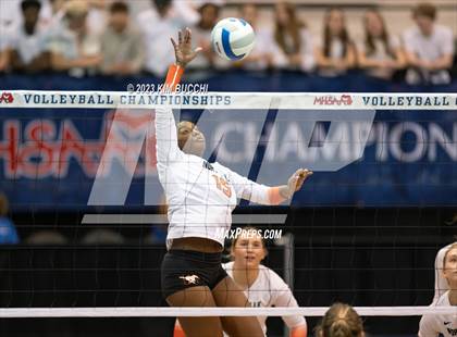 Thumbnail 3 in Forest Hills Northern vs. Northville (MHSAA Division 1 Semifinal) photogallery.