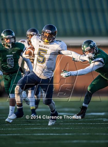 Thumbnail 1 in Culpeper County vs Loudoun County (VHSL 3A Playoff) photogallery.