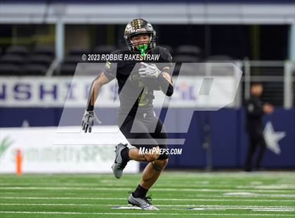 Thumbnail 2 in Westbrook vs. Gordon (UIL 1A D1 Football Final) photogallery.