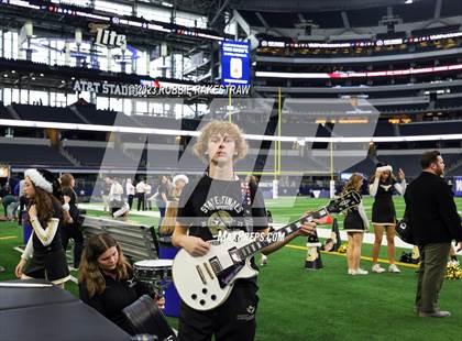 Thumbnail 3 in Westbrook vs. Gordon (UIL 1A D1 Football Final) photogallery.