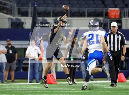 Thumbnail 3 in Westbrook vs. Gordon (UIL 1A D1 Football Final) photogallery.