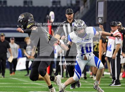 Thumbnail 2 in Westbrook vs. Gordon (UIL 1A D1 Football Final) photogallery.