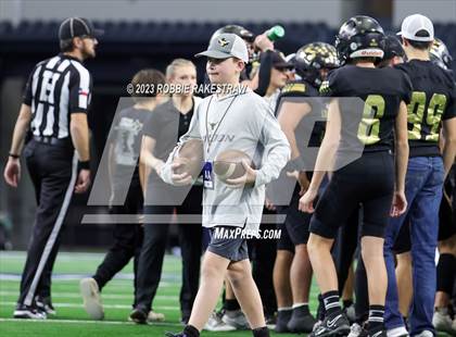 Thumbnail 1 in Westbrook vs. Gordon (UIL 1A D1 Football Final) photogallery.