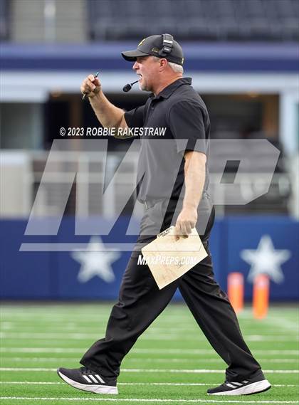Thumbnail 2 in Westbrook vs. Gordon (UIL 1A D1 Football Final) photogallery.