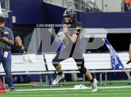 Thumbnail 1 in Westbrook vs. Gordon (UIL 1A D1 Football Final) photogallery.