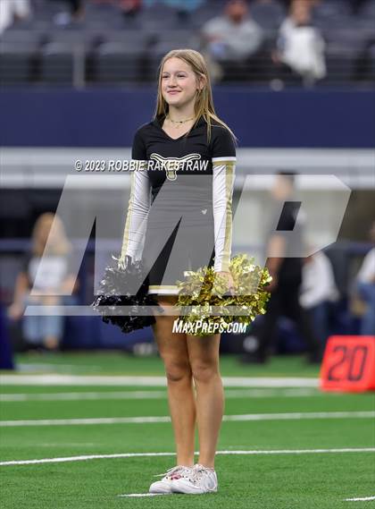 Thumbnail 2 in Westbrook vs. Gordon (UIL 1A D1 Football Final) photogallery.