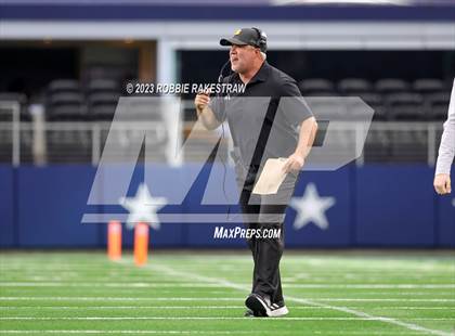Thumbnail 2 in Westbrook vs. Gordon (UIL 1A D1 Football Final) photogallery.