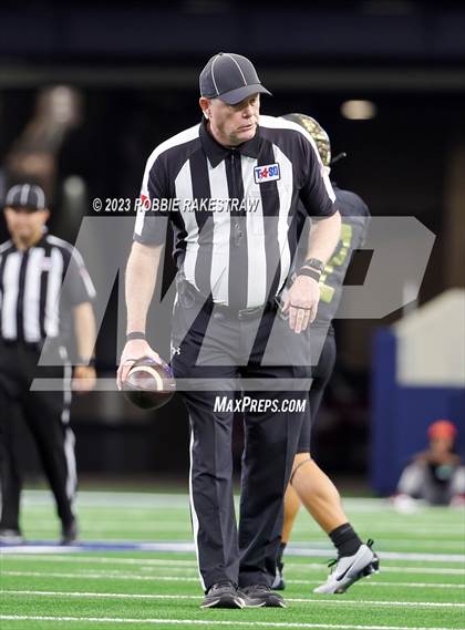 Thumbnail 1 in Westbrook vs. Gordon (UIL 1A D1 Football Final) photogallery.