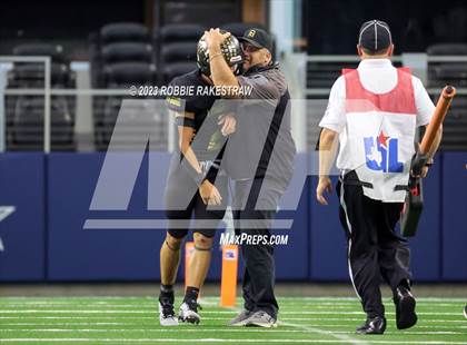 Thumbnail 3 in Westbrook vs. Gordon (UIL 1A D1 Football Final) photogallery.