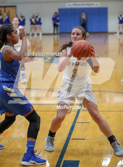 Thumbnail 3 in Shelbyville Central @ Wilson Central photogallery.